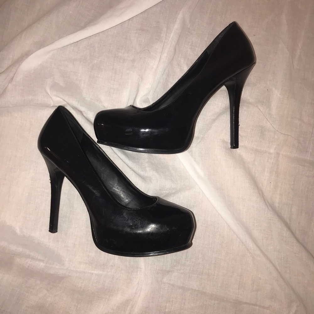 Black Platform Jessica Simpson Heels